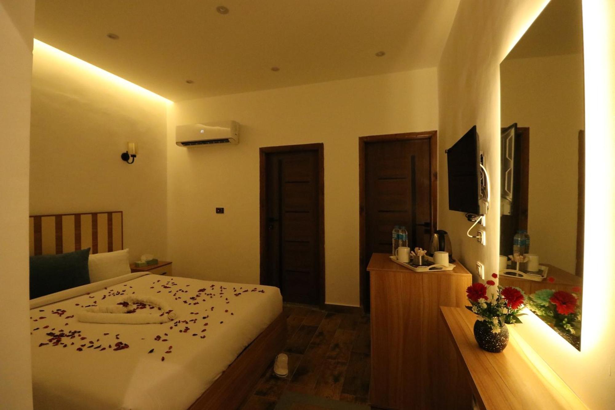 West Pyramids Hotel Kafrat al Jabal Екстер'єр фото